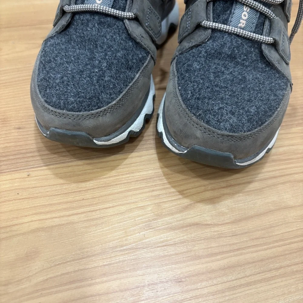 {Sorel} Gray Lace-Up Sneaker Boot Kinetic Caribou Snow Boot